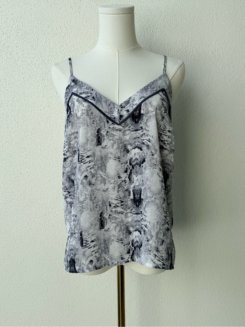 Dark & light Gray Print Cami Top - Women's Small, like new